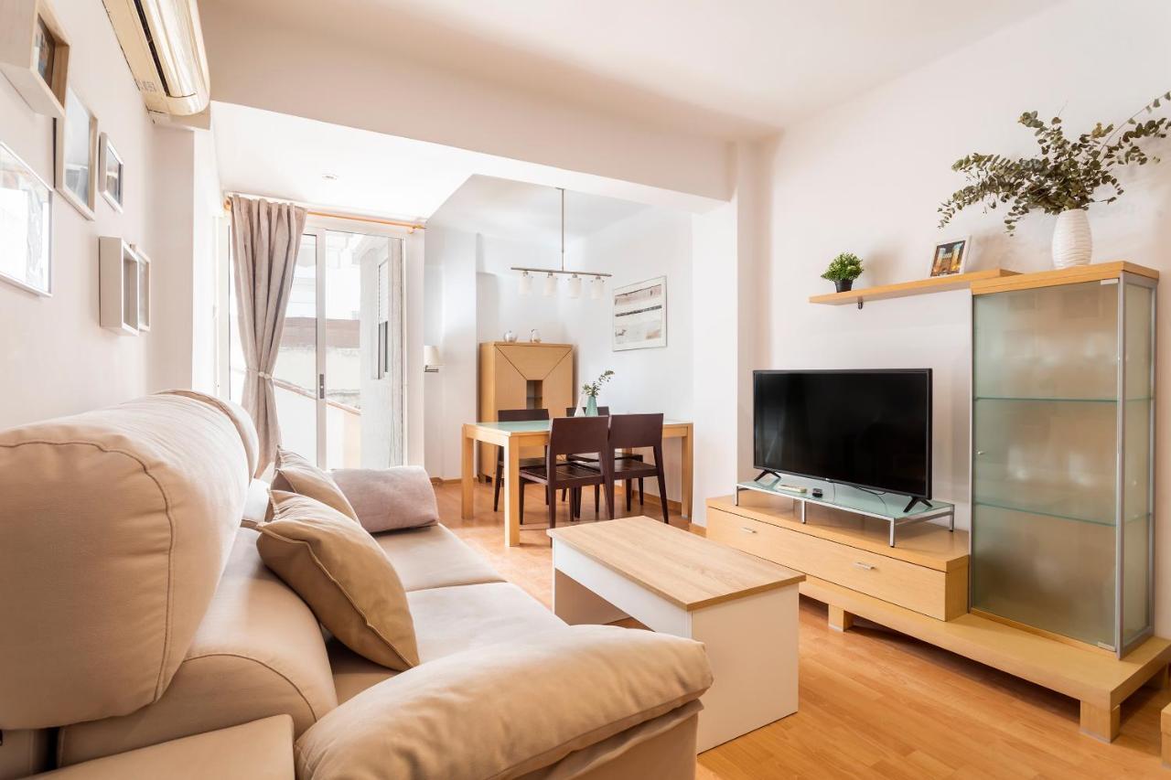 Precioso Piso Moderno: Terraza, A/C, Netflix, Wifi Apartment Valencia Bagian luar foto