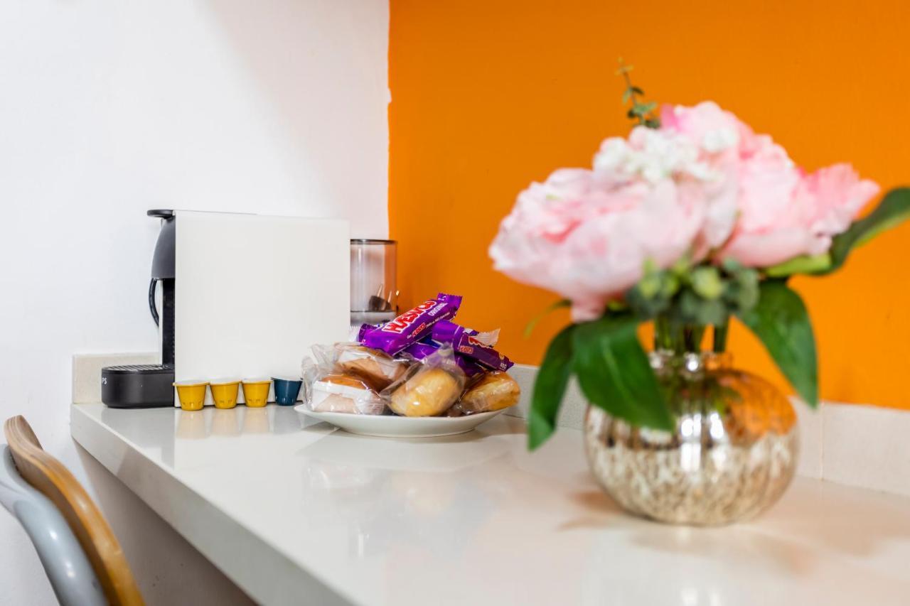 Precioso Piso Moderno: Terraza, A/C, Netflix, Wifi Apartment Valencia Bagian luar foto