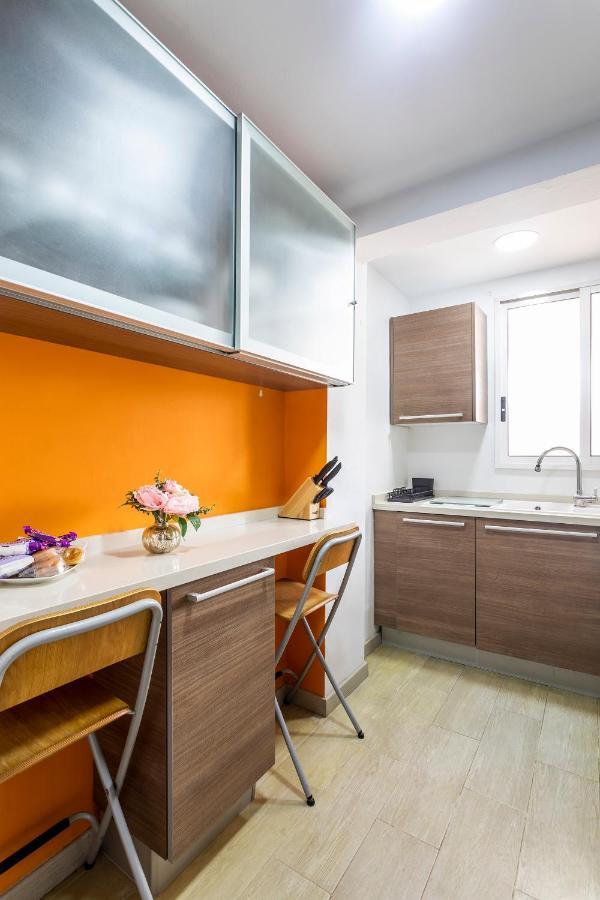 Precioso Piso Moderno: Terraza, A/C, Netflix, Wifi Apartment Valencia Bagian luar foto